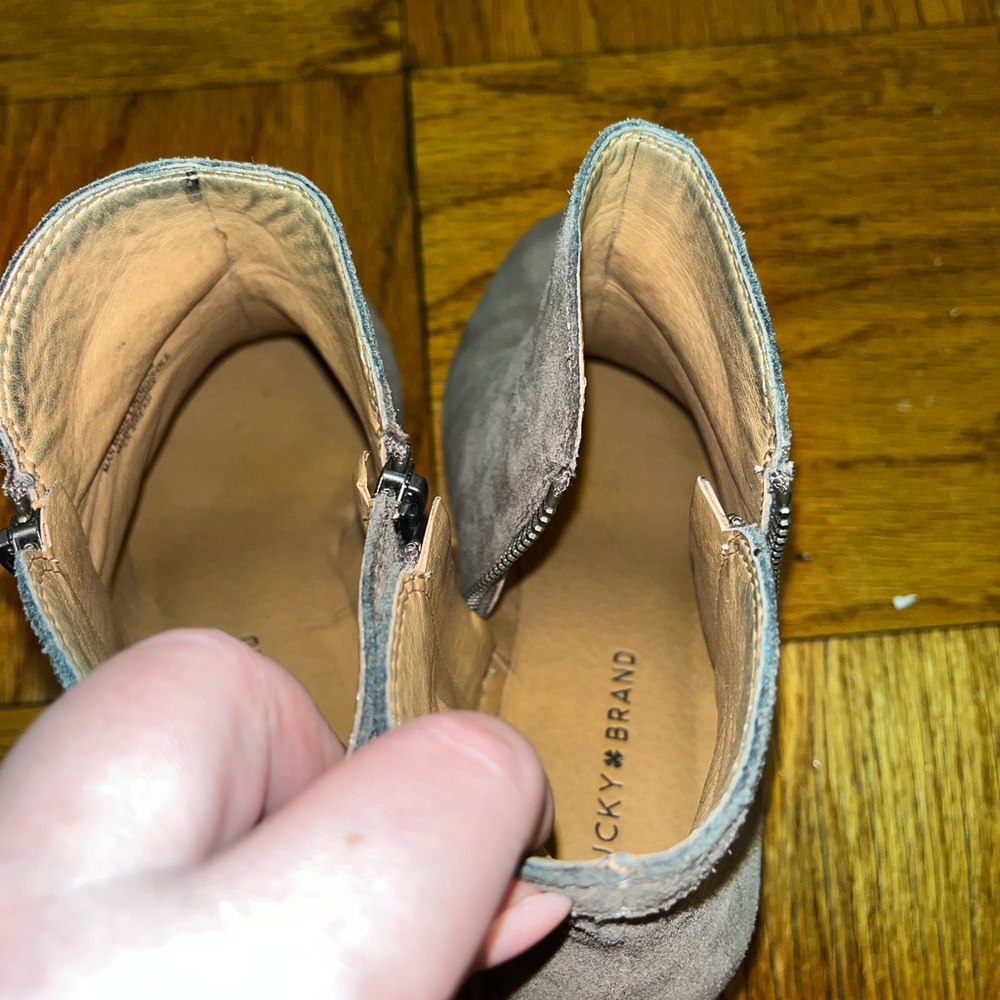 Lucky Brand Breah Chelsea Boot sz 9 - Picture 6 of 8